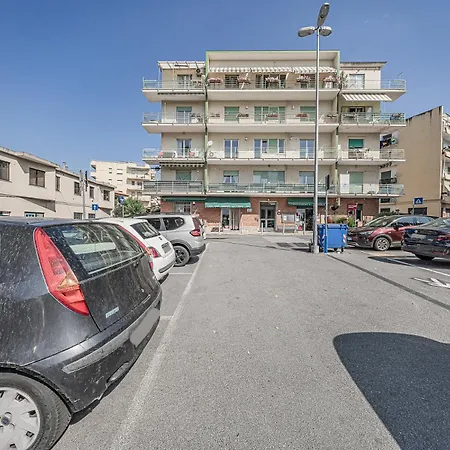 Blu Albisola - Sea 300m - Family - Free Wifi Апартаменты